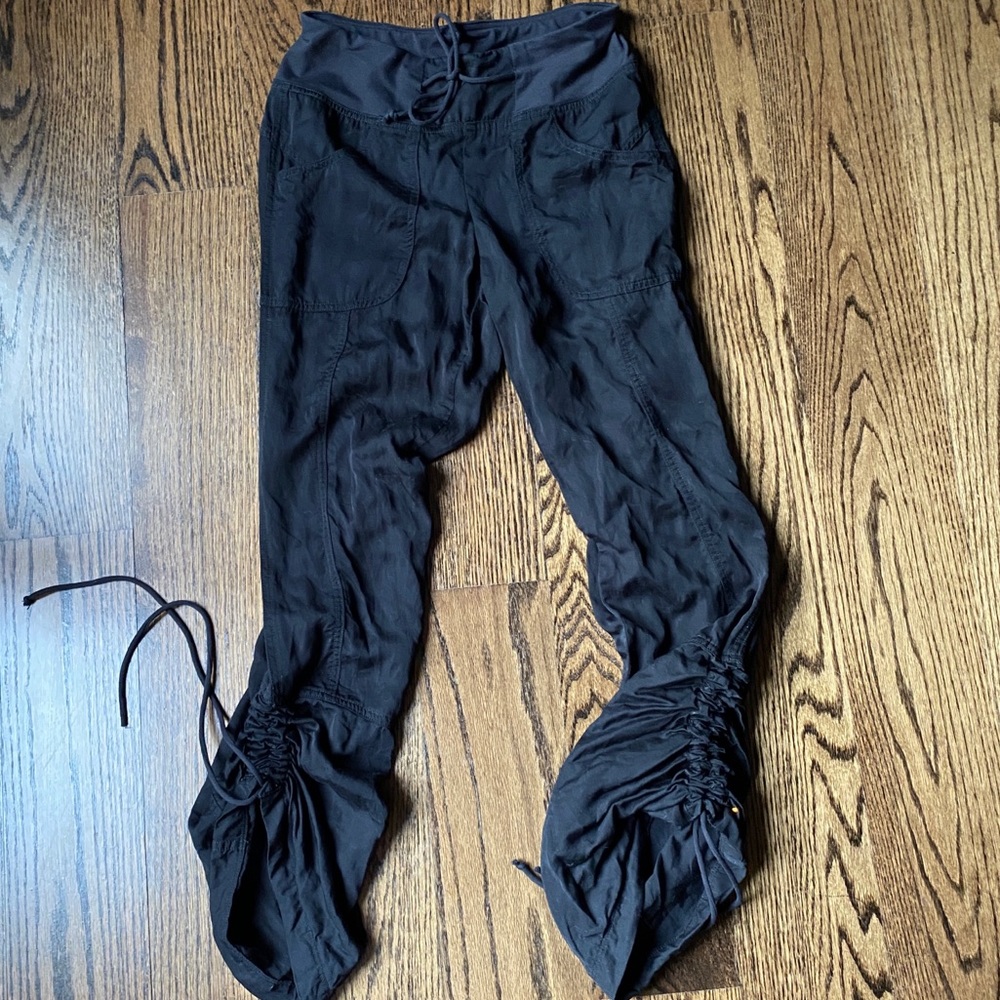 Lucy Convertible Scrunch Tie Cuff Athleisure Pants